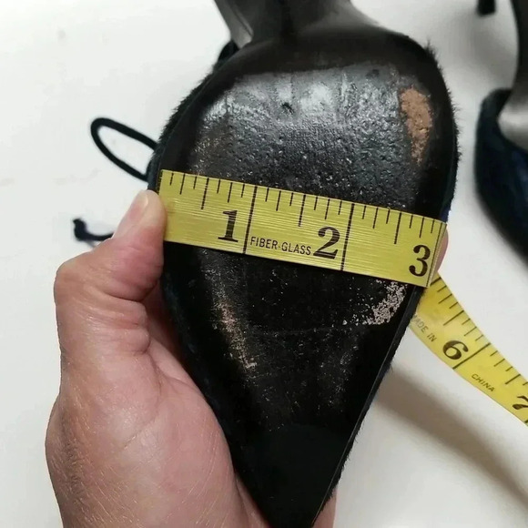 {Stuart Weitzman} Women's Striped Calf Hair Strappy Stilleto Heels - Picture 15 of 15